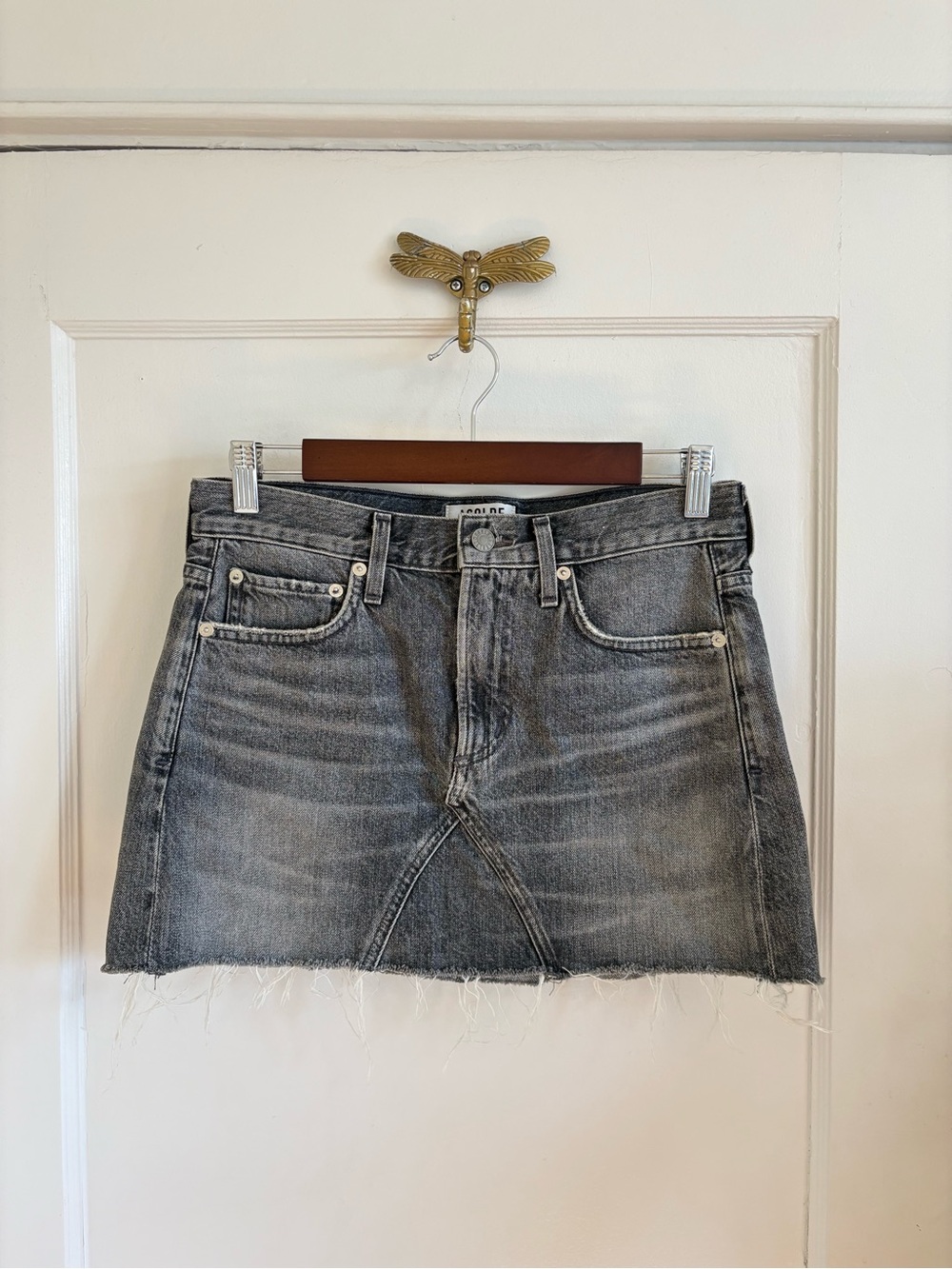 AGOLDE Quinn High Rise Faded Black Denim Mini Skirt Raw Hem - Size 25‎